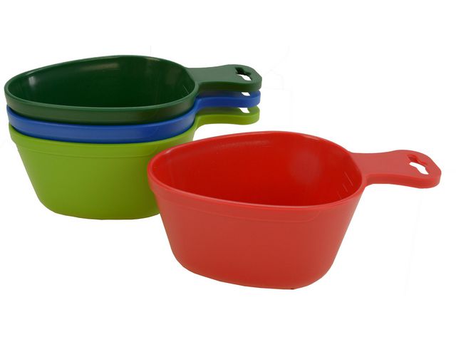 Kåsa / kopp i hård plast,sorterade färg. - Primmeshiper