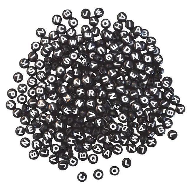 Bokstavspärlor Ø7,5 mm ca 500/fp Primmeshiper